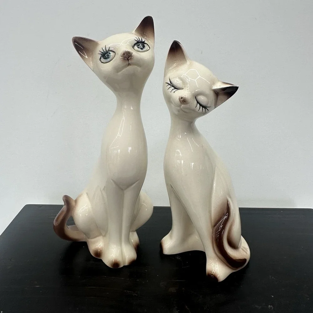 Vintage Mid Century Modern Loving Siamese Cat Figurine Pair Taiwan 8